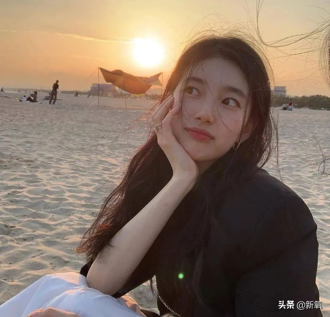 长得姬里姬气配一脸，实际上却是正版和盗版的差别？