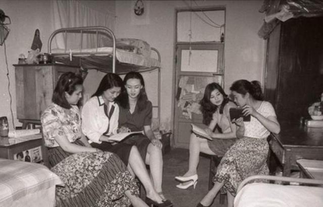 60年代，70年代，80年代中国非常真实的60张老照片，致敬青春