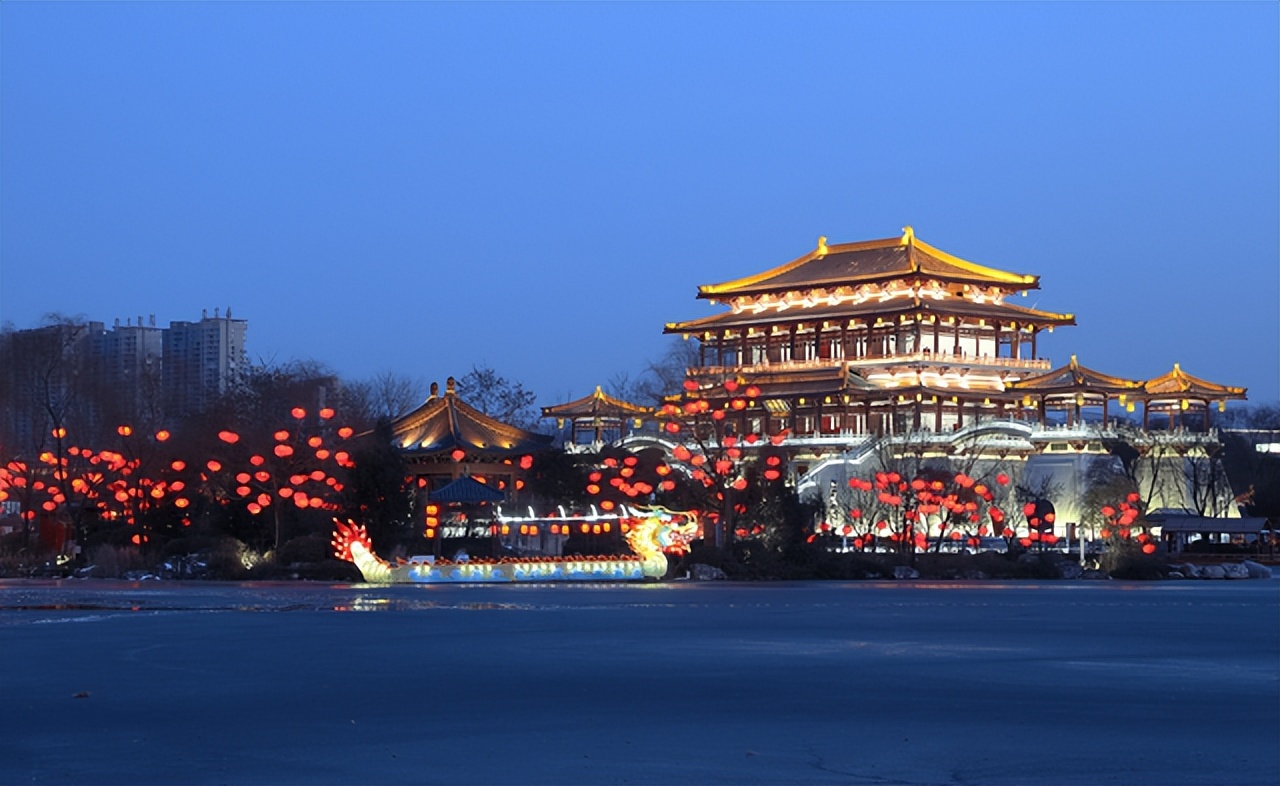 中国适合穷游的4座城市,旅游景点众多消费还不高,去了都说好