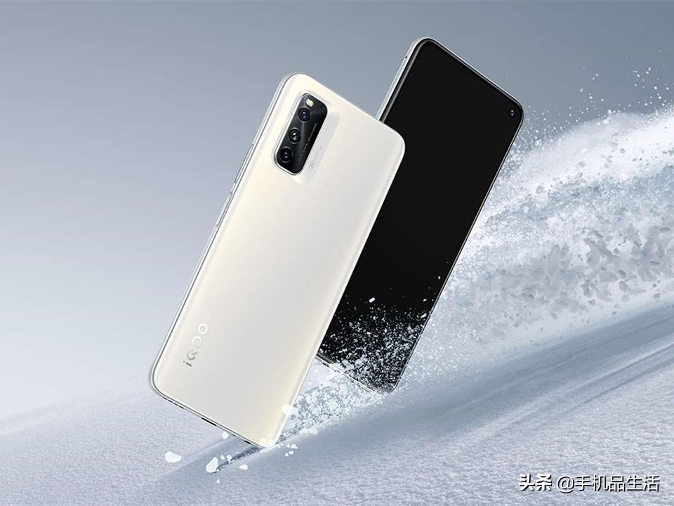 主打性价比的iQOO和realme，目前都有哪些值得购买的手机？