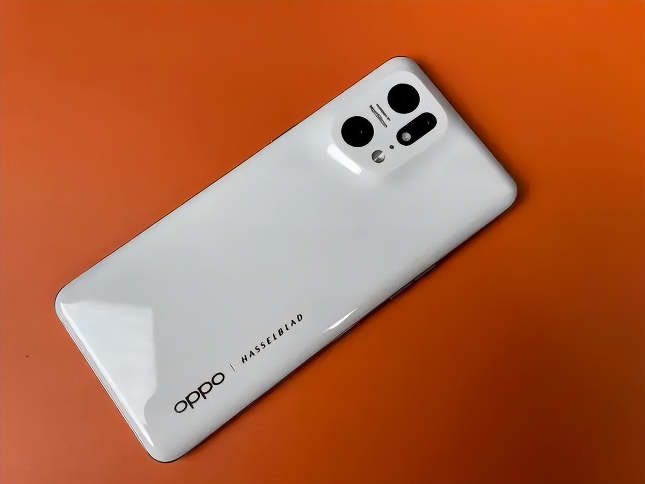 第1款:oppo find x5 pro