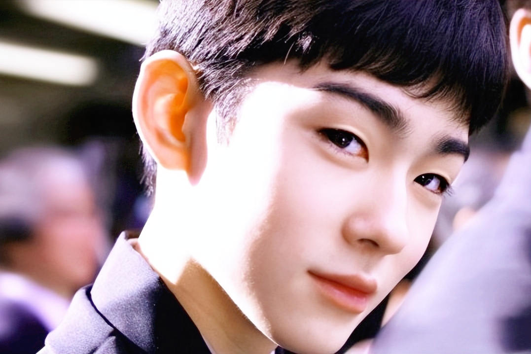 "日本第一**子"藤间斋:2岁因长相走红亚洲,15岁迷倒万千少女-蘑菇号