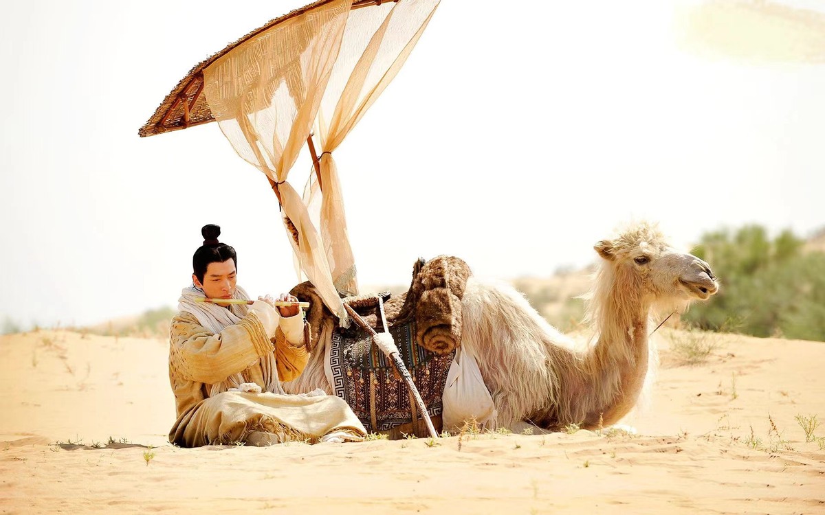 “病娇美男”别硬演，有人公子世无双，有人乡野村夫呆头鹅