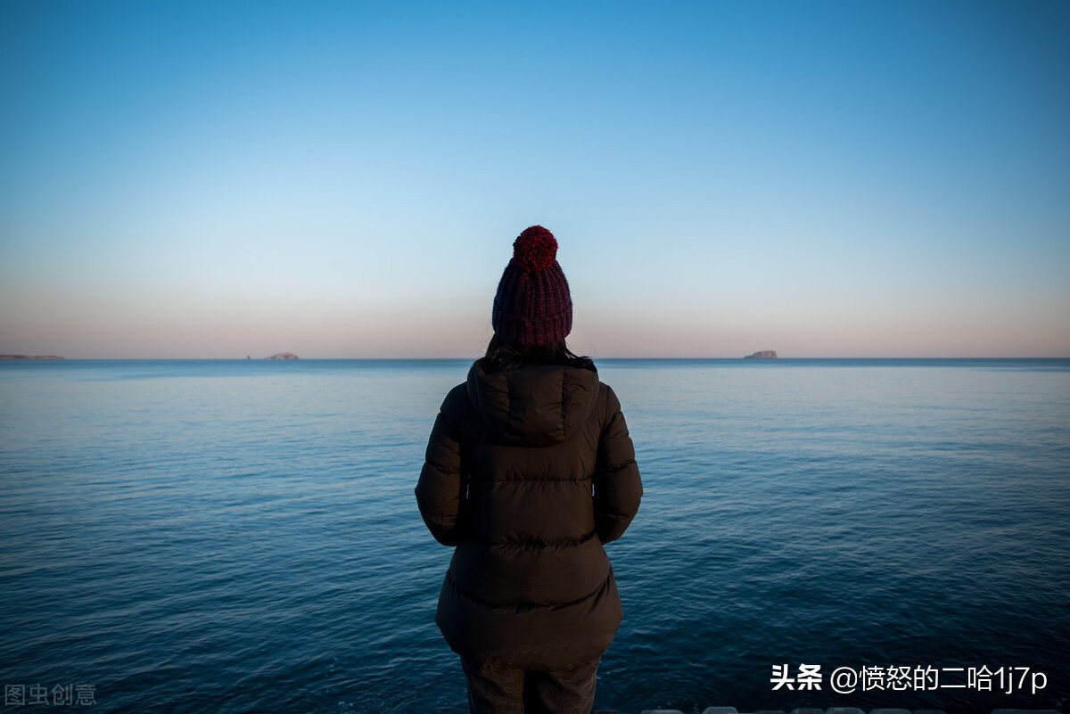 抖音上很火的伤感句子，留不住的也不必留，不合适的终究会分开