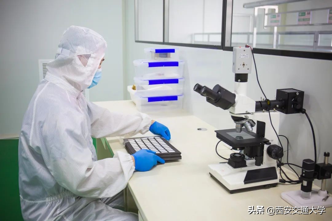 他们捧回金奖，破解5G“卡脖子”难题！