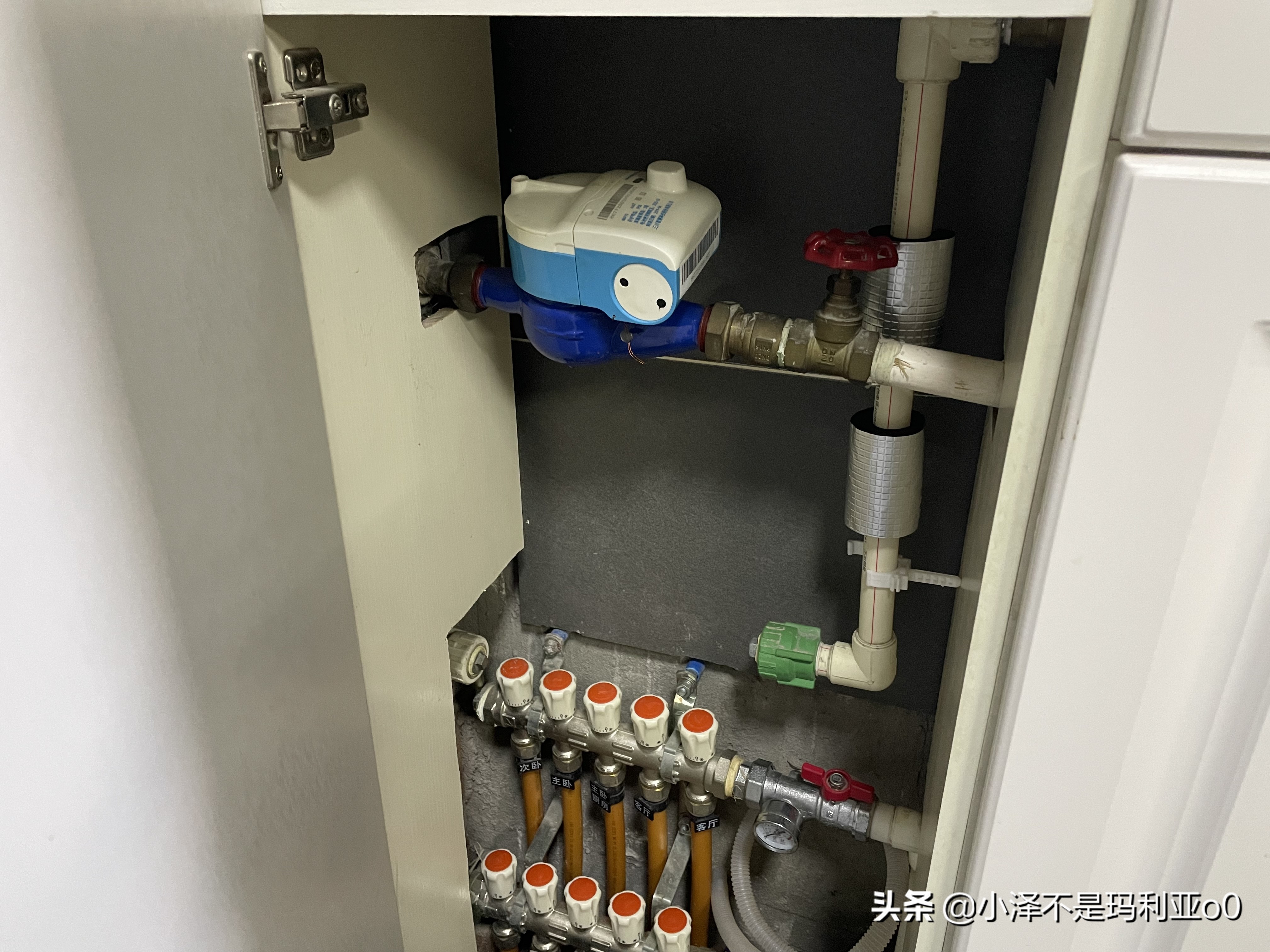 家装经验谈，70平米老破小改造记——篇一：老房拆旧和水电改造