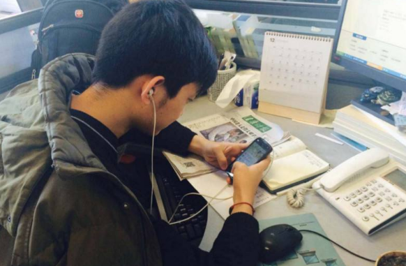 公务员未来可能转变为合同制，薪资会下调吗？22年考生需注意