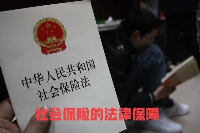 养老金喜迎18连涨，涨幅为4%，什么时候能发放到退休老人手中呢？