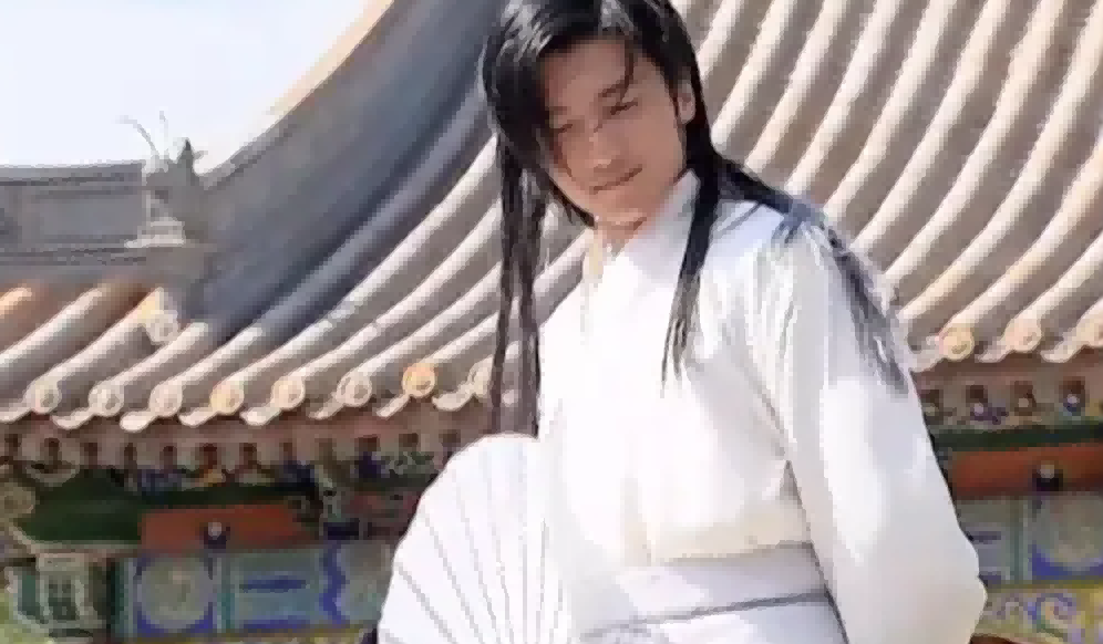 “含胸驼背”别硬演古偶，所谓“玉面小郎君”，还得看这9位明星