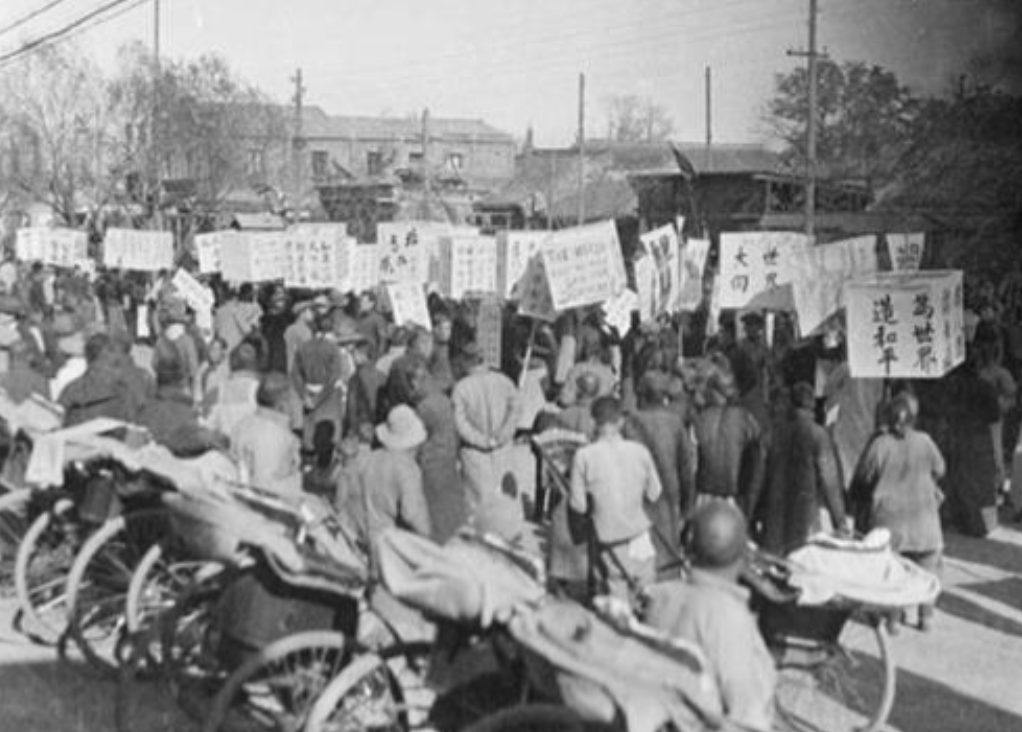 1946年，美国兵侵犯北大女生沈崇，宋美龄接手后，是如何处理的？