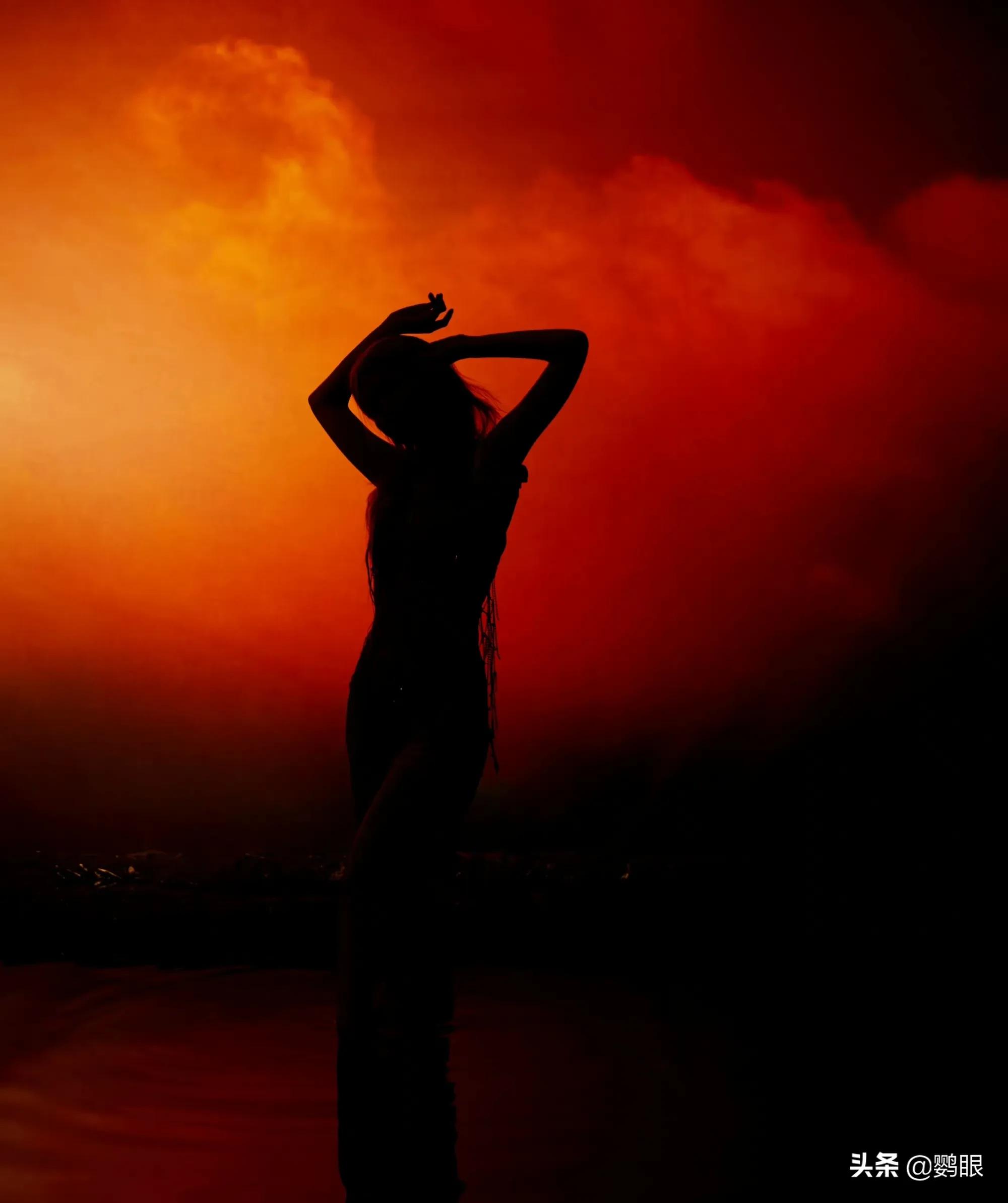 周扬青最新美人鱼造型，绝对惊艳