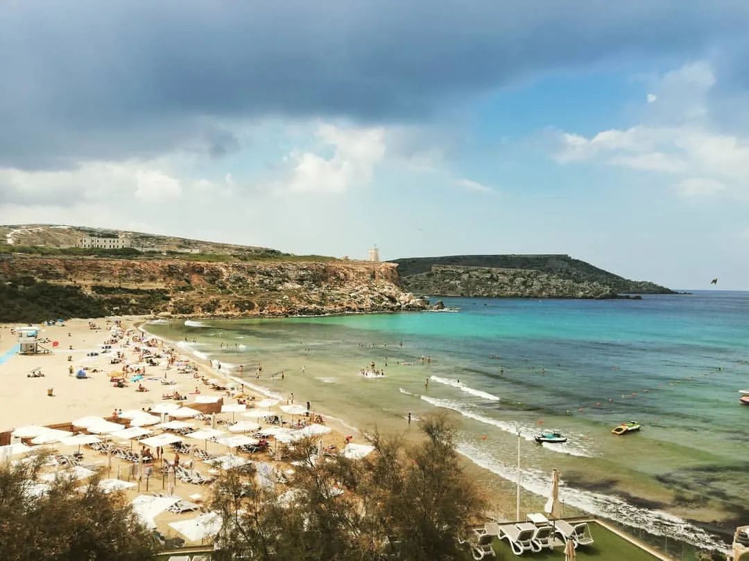 马耳他最适合全家人一起出行的海滩，你去过几个？
