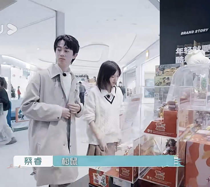 没谈过恋爱的我：罗郅阳久违上线，五官更加帅气，睿郅CP售后来啦