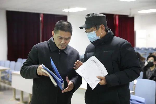 武大校长、中南财大校长和武昌首义学院院长，谁的官职大