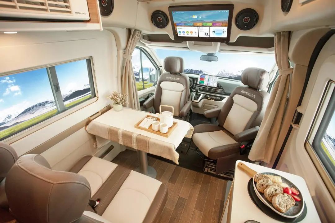 上汽大通MAXUS原廠房車生活家、旅行家V100系列煥新上市