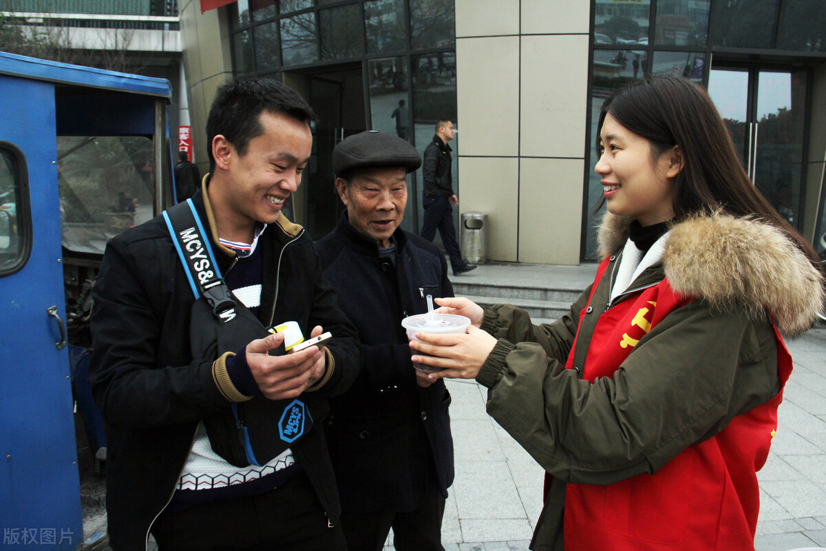 大学入党的限制跟流程是什么，大学生要早清楚、早入党