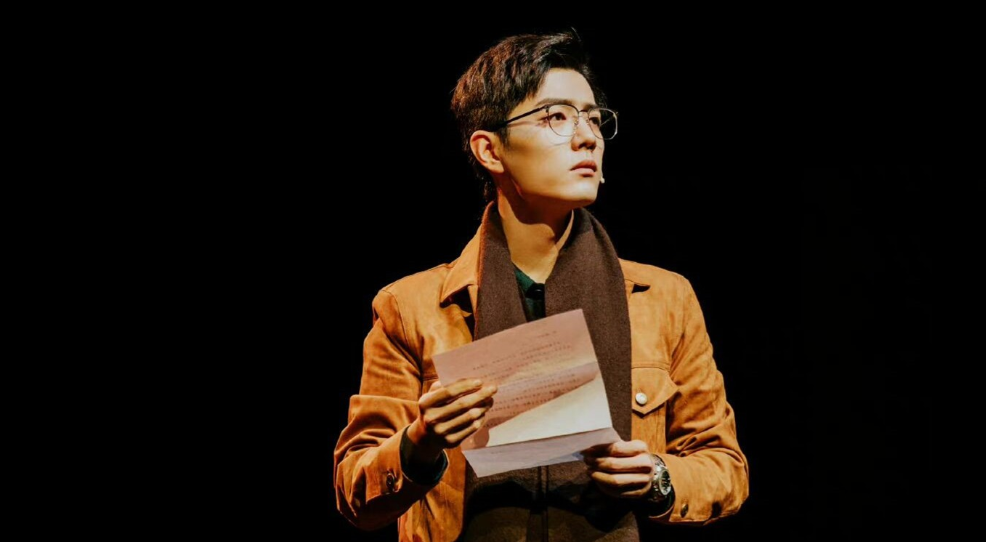 恭喜!肖战新剧终于杀青,颜值逆天演技炸裂,官宣照帅出新天际