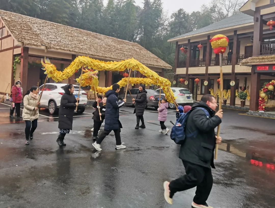 湖南劲鸣律师事务所举行2021年度总结表彰大会暨新春年会活动