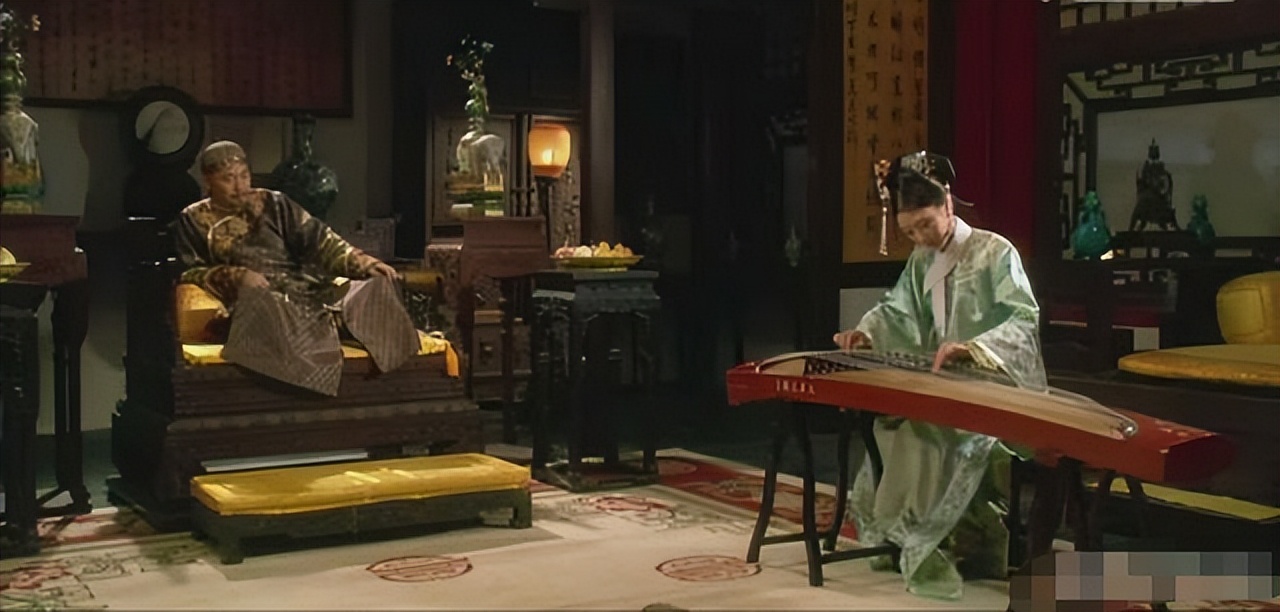 《甄嬛传》瑛贵人怎样才能摆脱三阿哥的追求，在后宫生存下去？