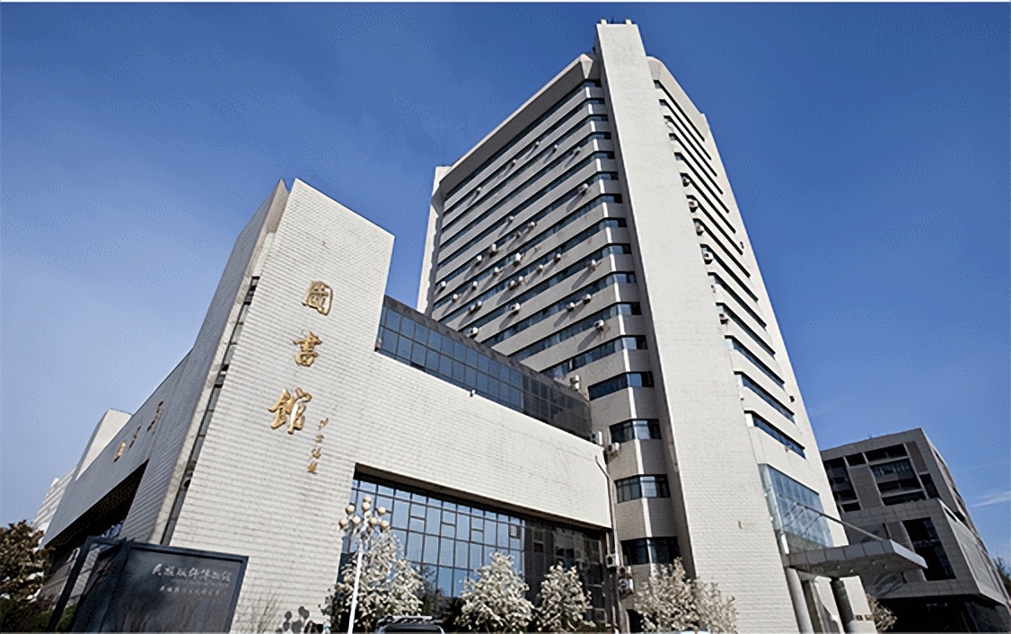 北京服装学院2022合格线确定，五分段表出炉，综合分计算方法有变