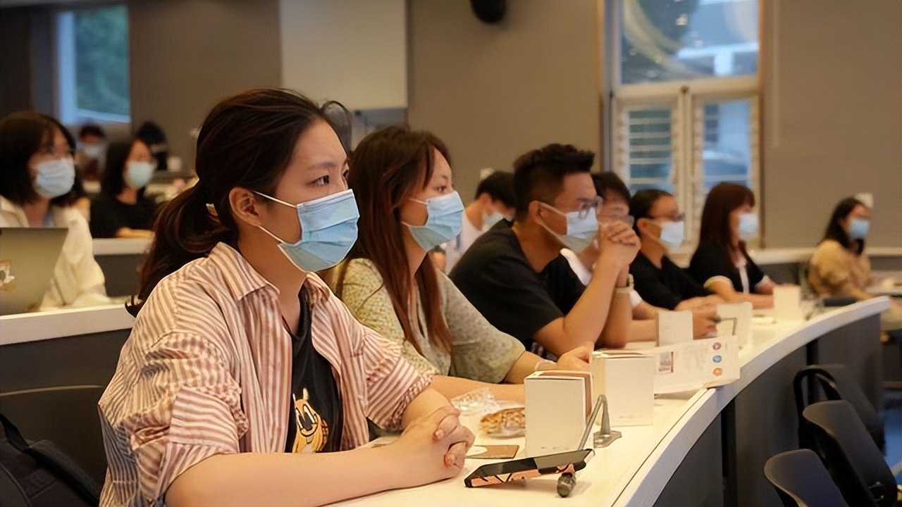 中国大学共分为八大等级，“普通学生”能考进第四级，已经很优秀