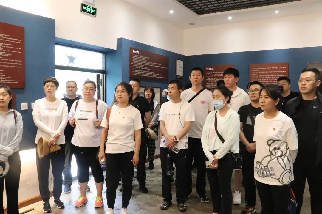 辉南县人民法院开展庆七一主题党日活动