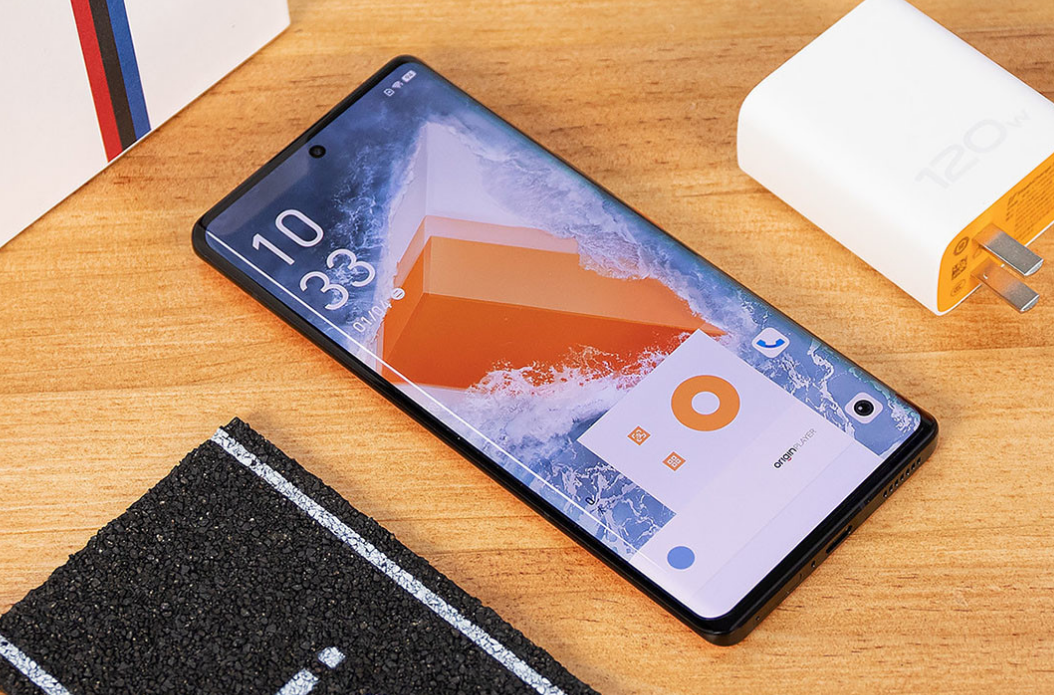 别花冤枉钱，这3款当下“最亲民”的旗舰手机，还能流畅用三五年