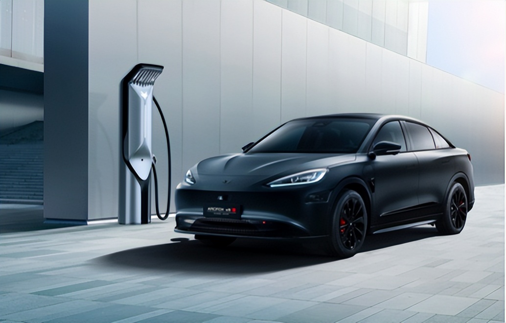 极狐阿尔法S全新HI版来袭 宁波车展最大咖就是TA