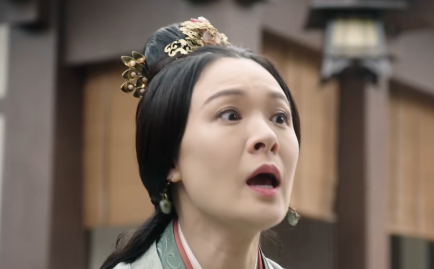 换剧如换脸，演完《甄嬛传》再演《星汉灿烂》，差点没认出陈思斯