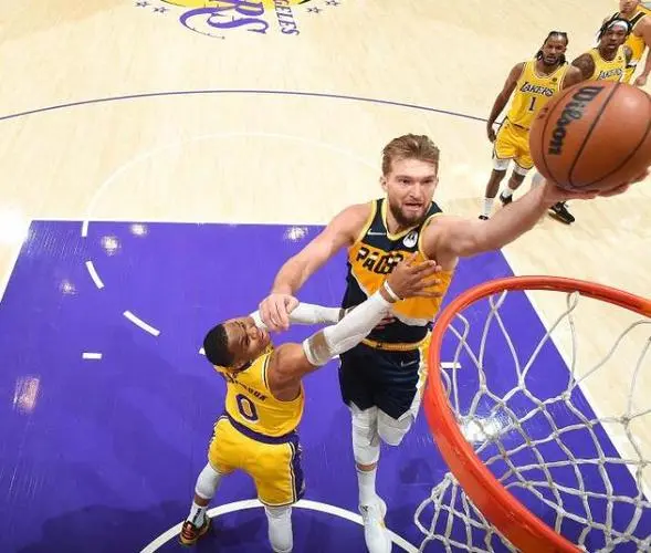 nba英雄为什么不用威少(威少遭湖人雪藏真因！安东尼表态非针对，教练组表示防守教不会？)