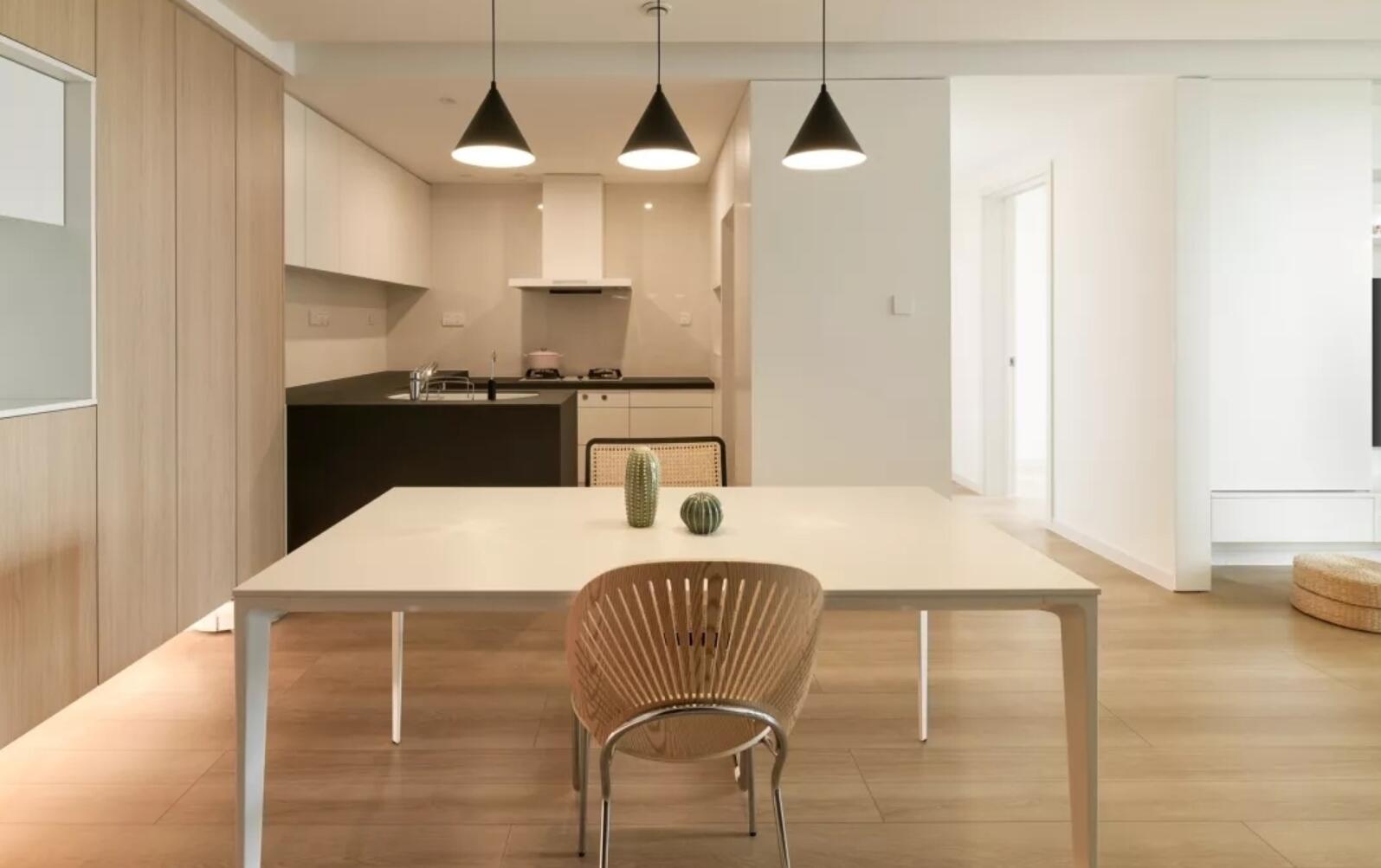 看了她家，我决定选择原木风了，简约干净，骨子里都透着温暖