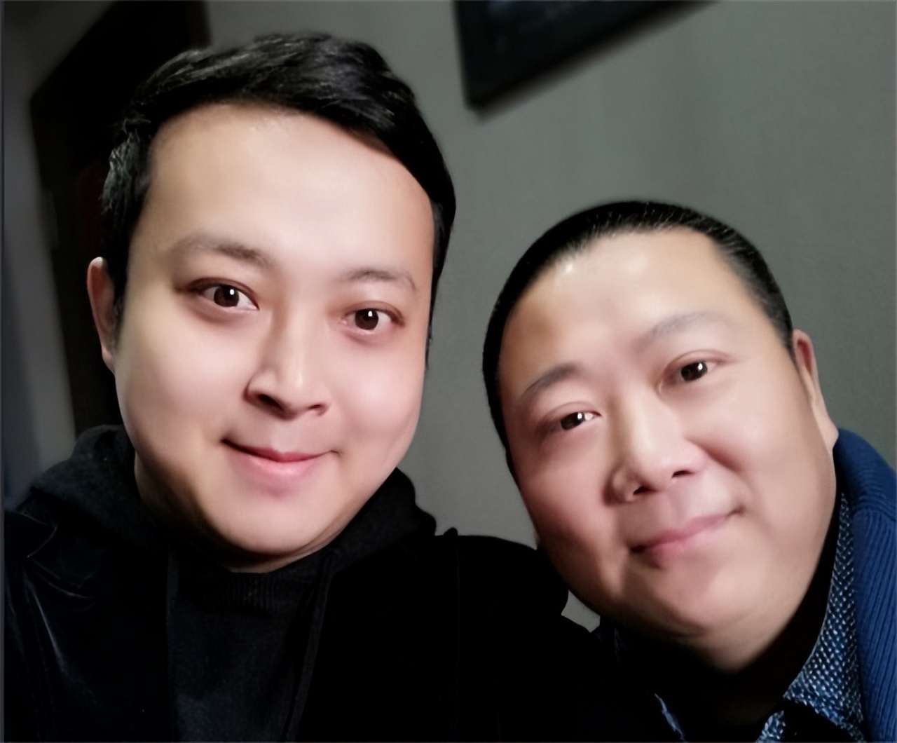 15年四川女主播因内急溺亡，现场只剩一只高跟鞋，土地上明显抓痕