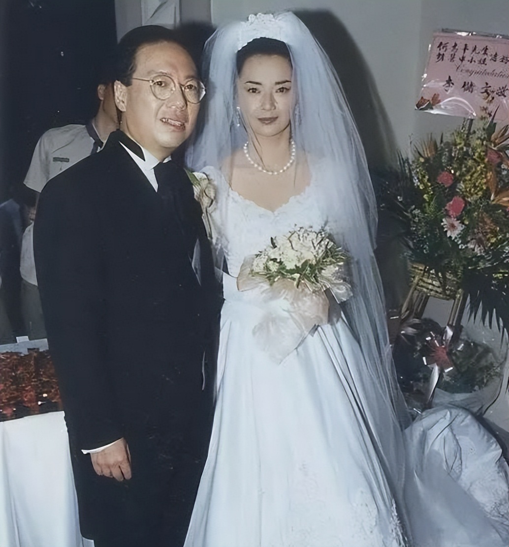 胡慧中：林青霞的接班人，挚爱的两个男人，一个惨死一个锒铛入狱