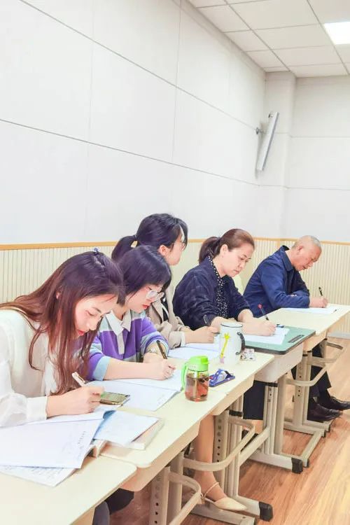 金桥小学老师参加双流区第五届“教坛新秀”赛课活动并进入决赛