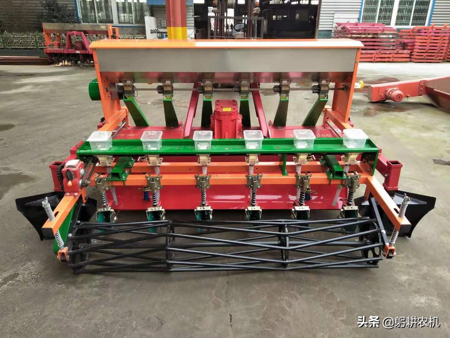 河南省享受農(nóng)機(jī)補(bǔ)貼的播種機(jī)有哪九種？趕快點(diǎn)進(jìn)來吧！這里有答案