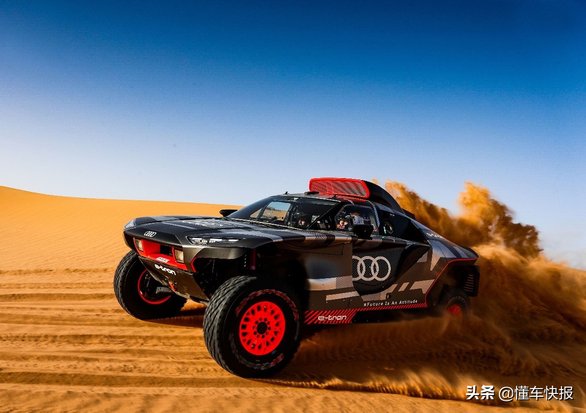 奥迪RS Q e-tron电动赛车，达喀尔出色战绩背后有何硬实力？