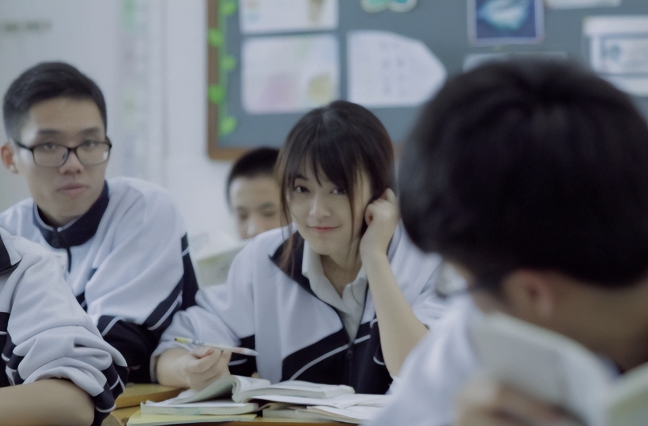 学霸的“高内涵情书”火了，学渣表示看不懂，老师：告白界天花板