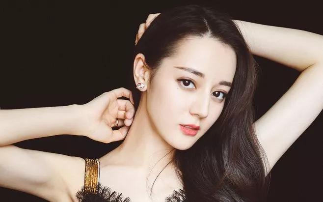 花见花开的迪丽热巴