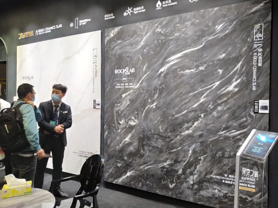 广州设计周打卡TOP1的绝美「金丝玉玛星空主题馆」,大场面超震撼 广州设计周打卡TOP1的绝美「金丝玉玛星空主题馆」,大场面超震撼