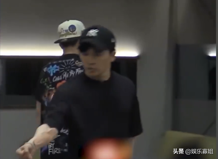 苏有朋王大陆《披荆斩棘》练习路透，跳舞认真利落，状态真的超好