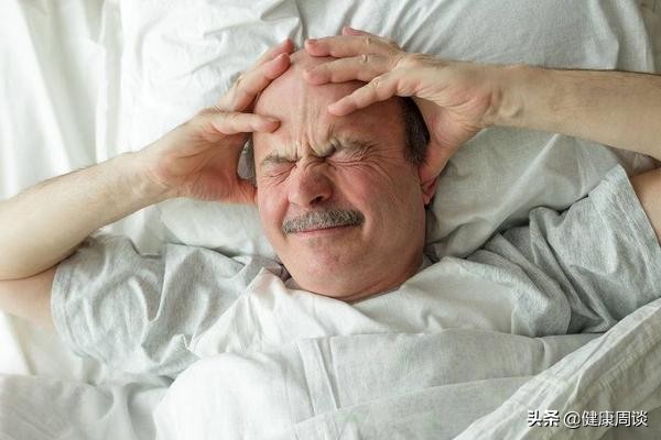 为何男人的枕头比较容易发黄？真正原因并不是说他们不爱清洁