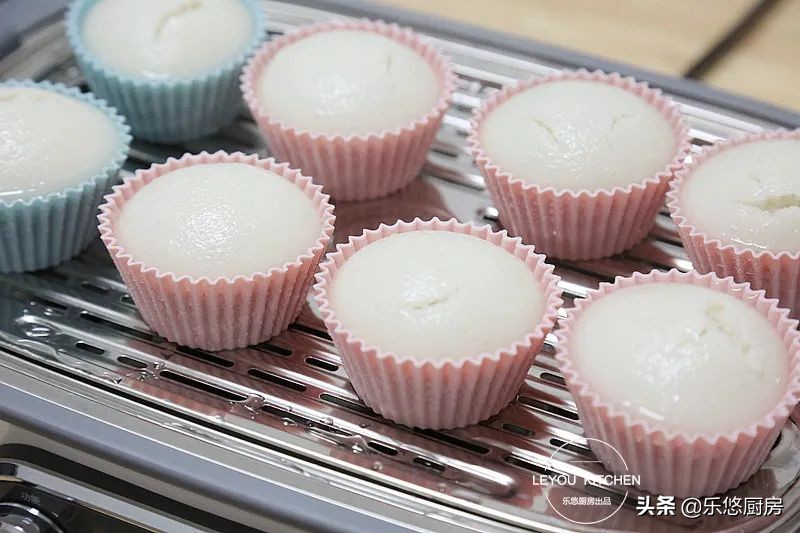 懒人米糕做法，香甜绵软，搅一搅面糊就能蒸，注意一点，轻松脱模