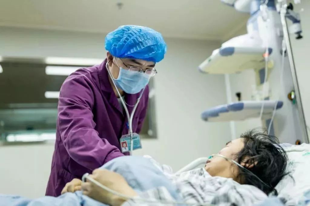 椰汁子与人体血浆一样，可以直接输入血管？这种说法是谣言吗？