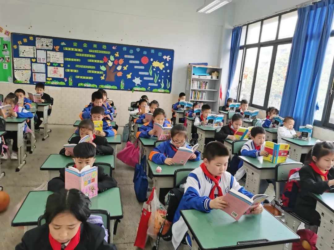 书香润泽生命 阅读成就未来｜记成都市双流区棠湖小学之书香班级