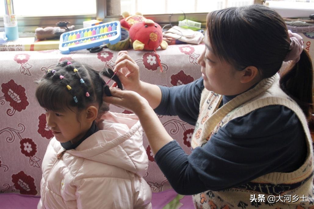 女孩半岁确诊重病，6岁时看见蛋糕突然开口说话，妈妈喜极而泣