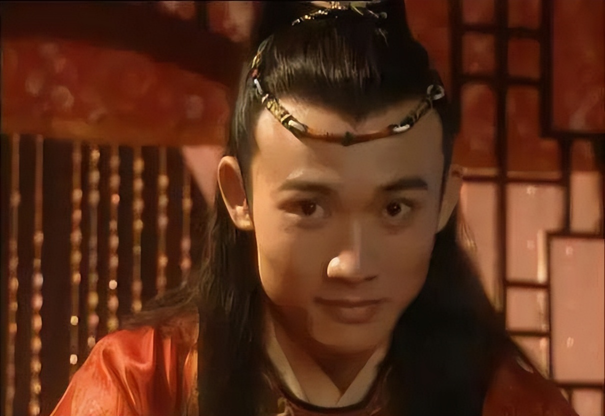 “病娇美男”别硬演，有人公子世无双，有人乡野村夫呆头鹅