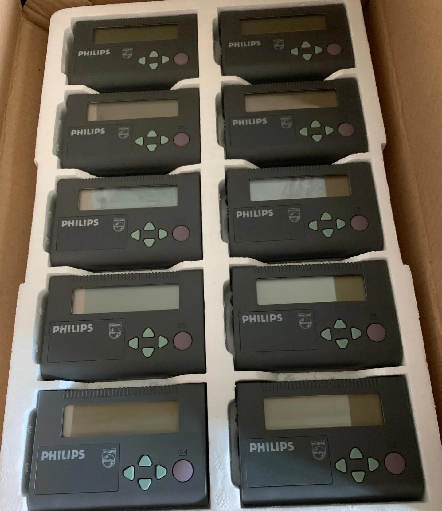 一直以为囤BP机只是网络的一个段子 没想到当年真的有人囤了一批