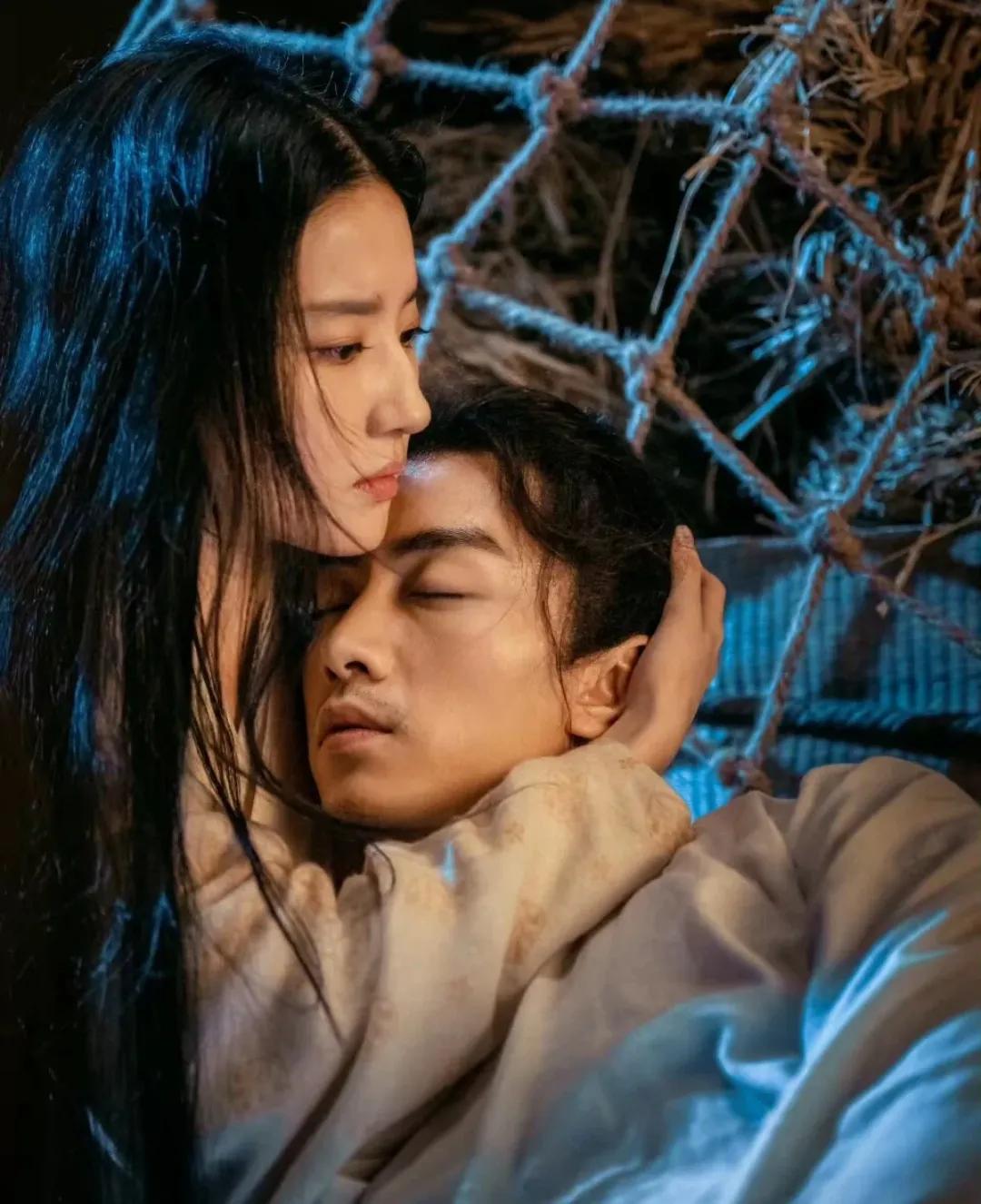 娱乐小爆料 吴倩 王一博 周柯宇 童谣 邓家佳 李易峰杨幂 刘诗诗 吴谨言