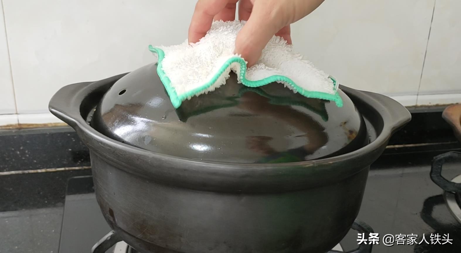 夏季喝汤？广东人最讲究，手把手教你一锅解暑靓汤，营养好喝简单