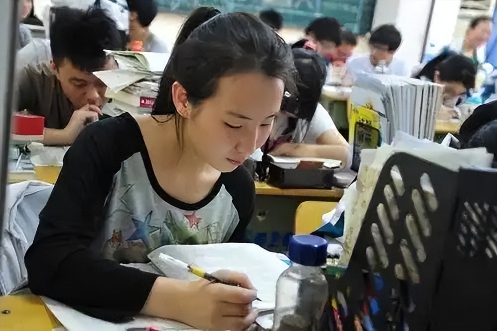 高三的三次模考，哪次成绩最接近高考？高考生一定要清楚